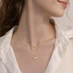 mini clutter necklace