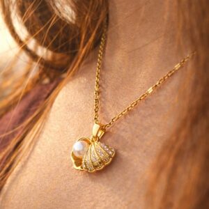 pearl shell necklace